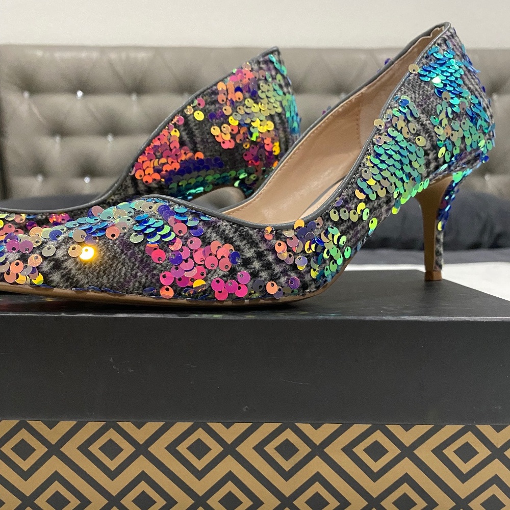 NEW! Stunning CHARLES BY CHARLES DAVID Sequined Plaid Pumps #9